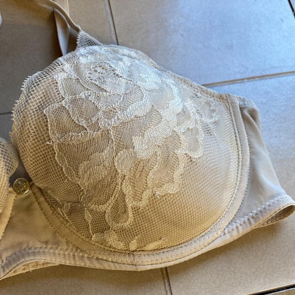 Natori bra 32D - Picture 2 of 5
